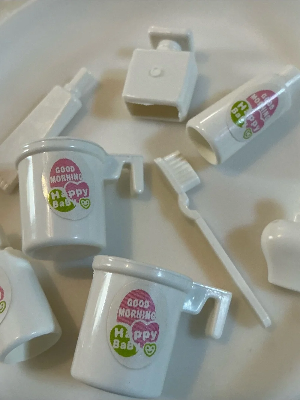 8pc minature bath accessories for dollhouse